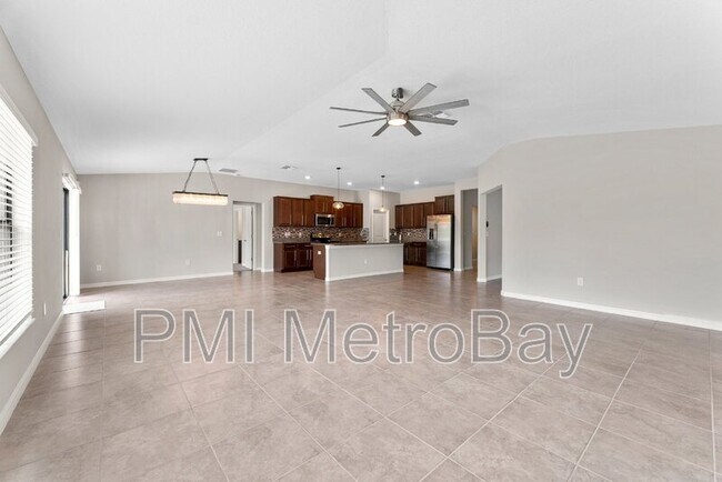 Building Photo - 9703 Sage Creek Dr