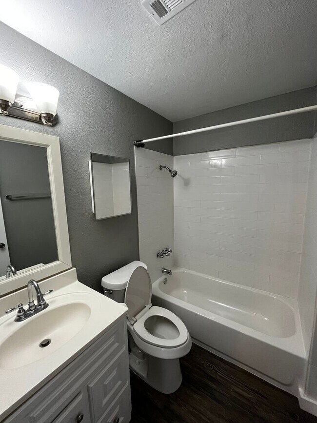 Building Photo - 2306 Cedrick Cove