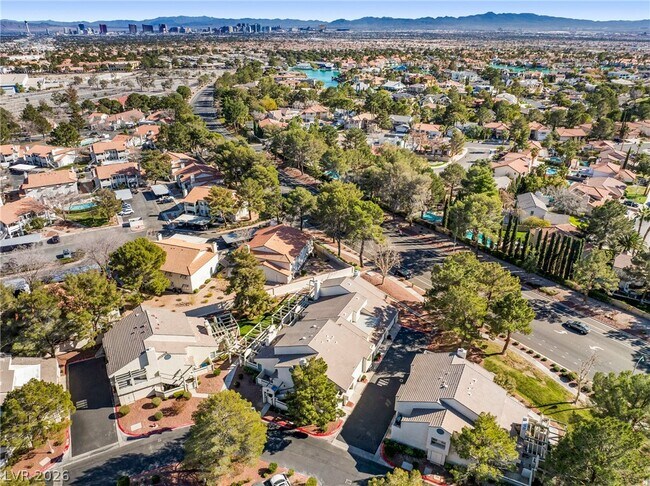 Building Photo - 2748 Lodestone Dr