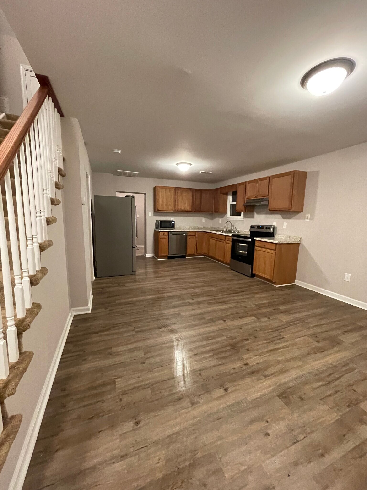 Main Floor Entrance - 9224 Robin Rd