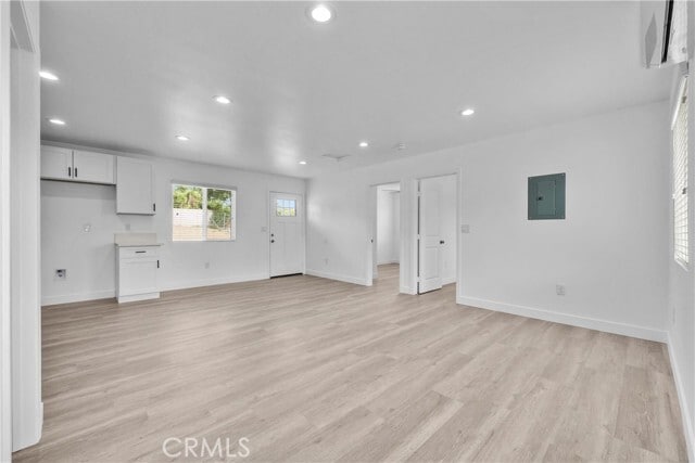 Building Photo - 9156 Catawba Ave