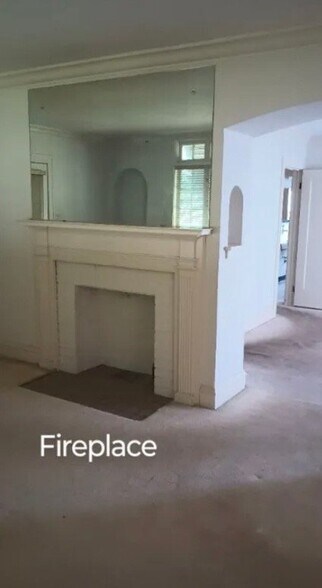 Building Photo - 18523 Chagrin Blvd