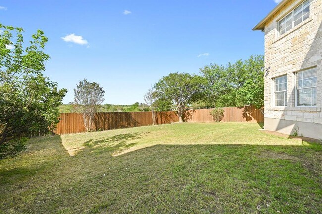 Building Photo - 2412 Regal Park Ln