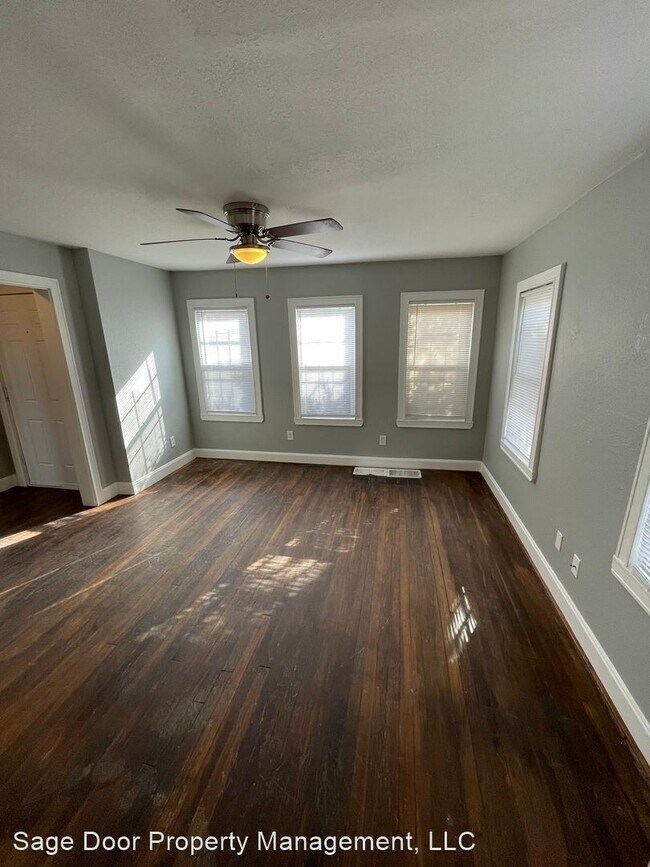 Building Photo - 3 br, 2 bath House - 2420 E 51st Street