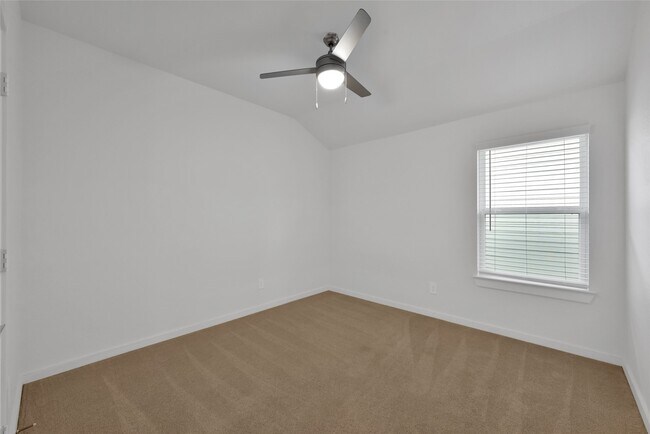 Building Photo - 14213 Wonder Lake Ln