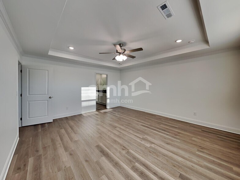 Building Photo - 231 Marin Dr