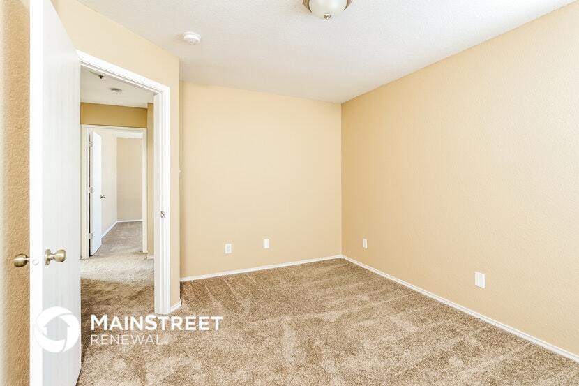 Building Photo - 428 Centroloma St