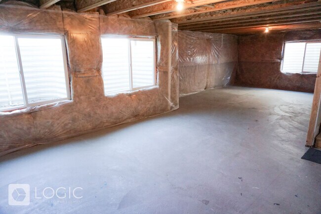 Building Photo - 15180 Gunpowder Ct