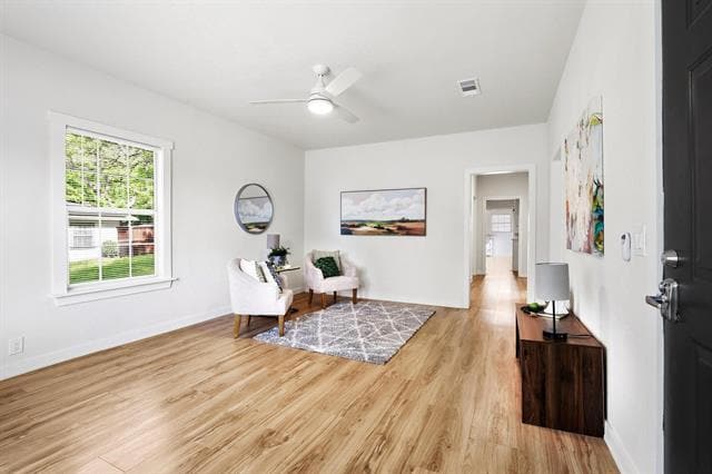 Building Photo - 537 E Sears St