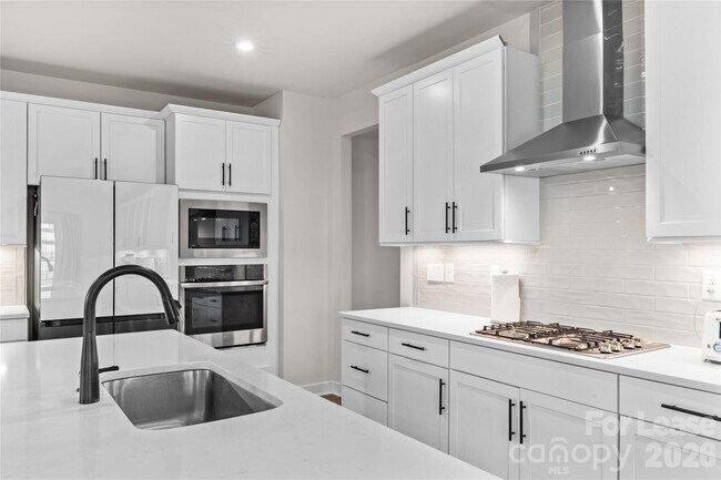 Building Photo - 14321 Sunnyhill Grove Rd