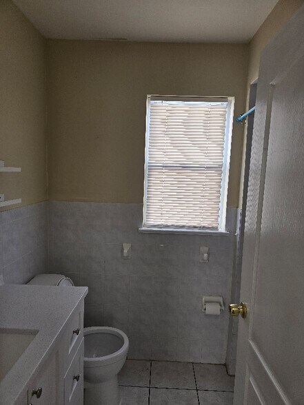 Building Photo - 15 Longworth St