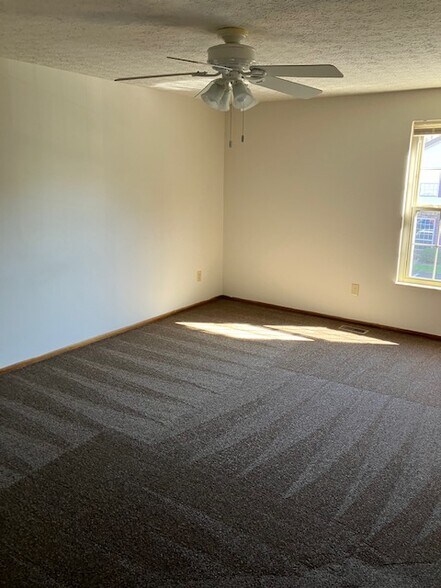 Building Photo - 5365 Shiloh Dr