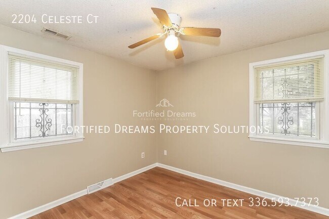 Building Photo - 2204 Celeste Ct