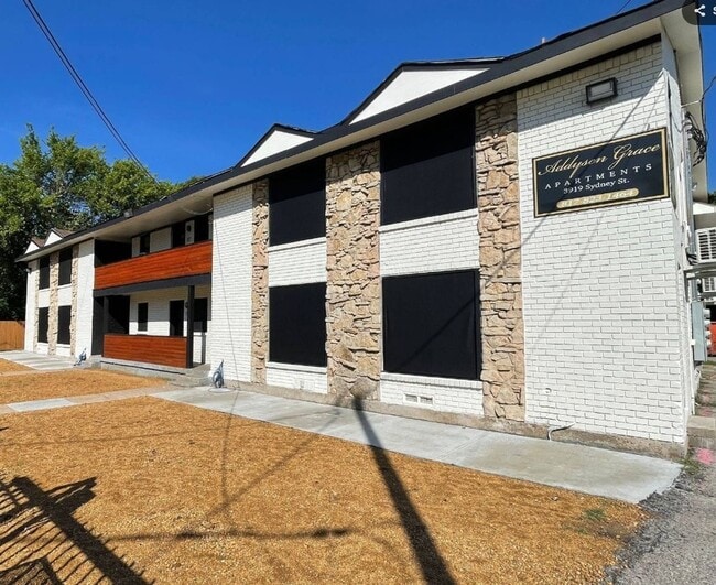 Interior Photo - Sydney Street Villa Apartments