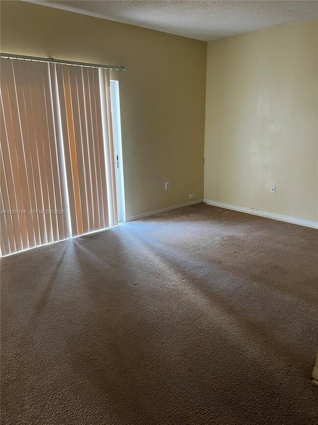 Building Photo - 2201 SE 24th Pl