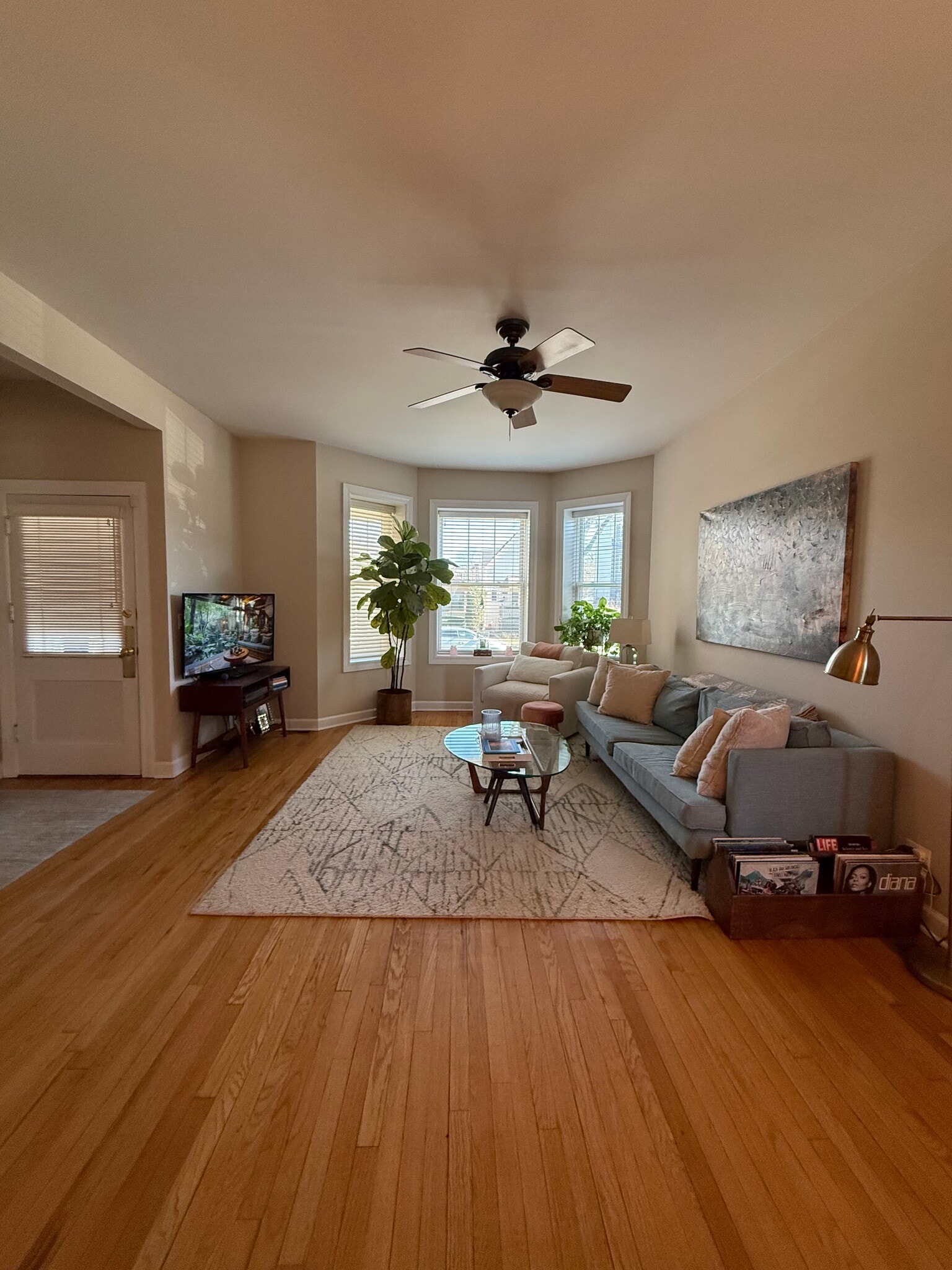 Building Photo - 4108 Maplewood N Ave