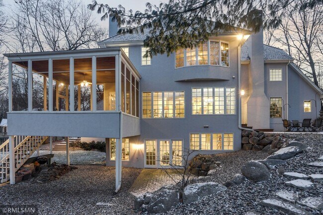 Building Photo - 14888 Pondview Cir