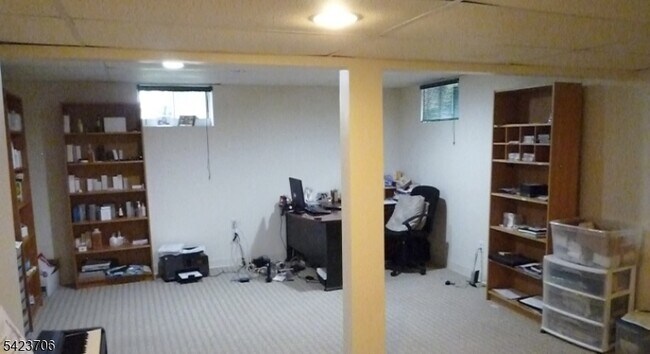 Building Photo - 14 Watchung Trail