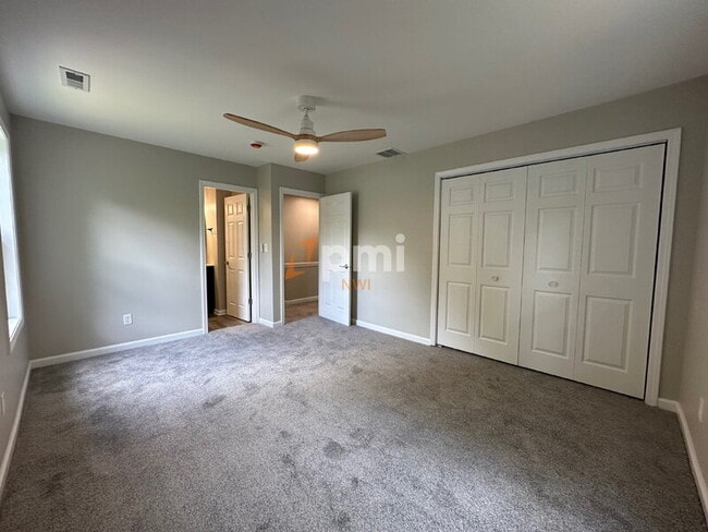 Building Photo - 397 Briarwood Dr