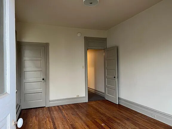 Building Photo - 25 25 Alley SW