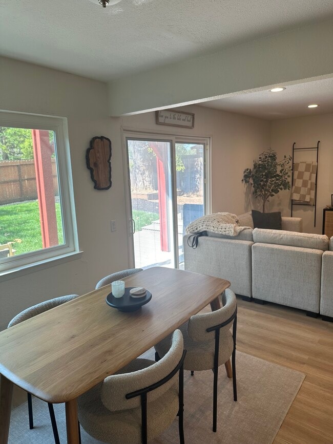 Building Photo - 2851 Hotchkiss Ct