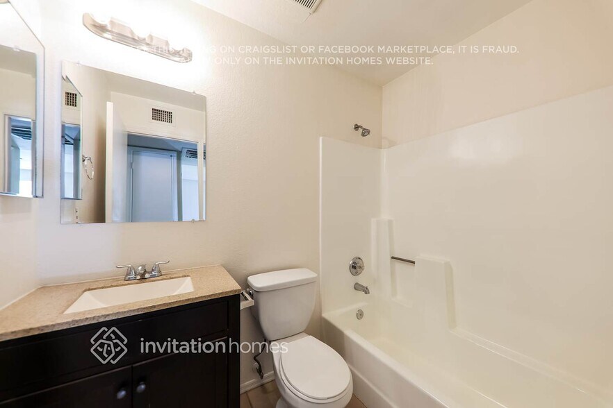 Building Photo - 4433 W Taro Dr