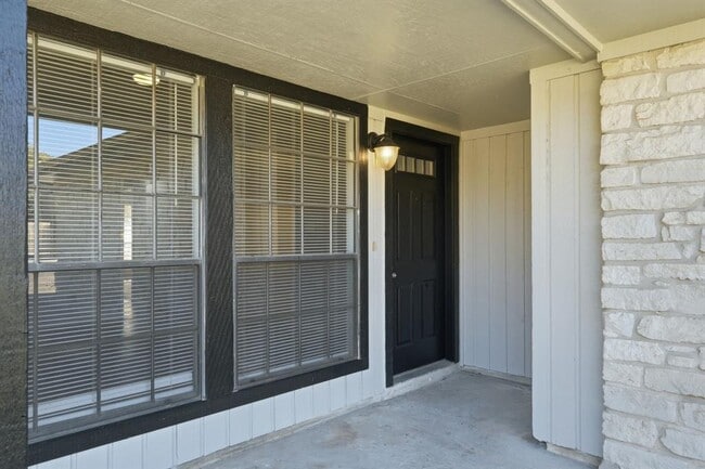 Building Photo - 1005 Woodlief Trail