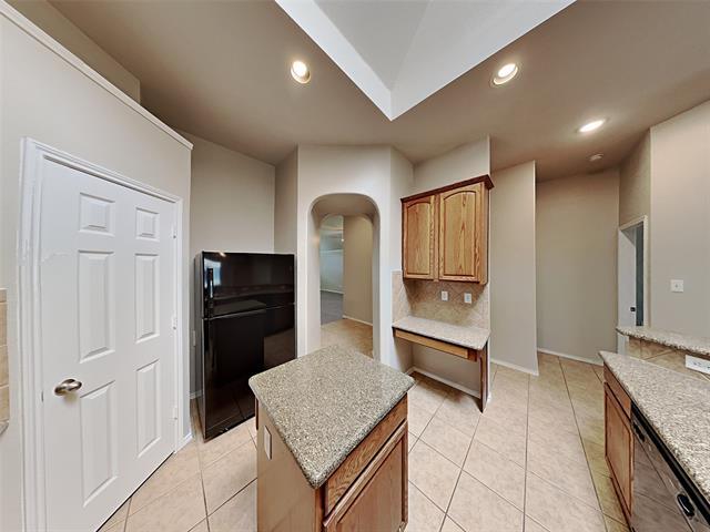 Building Photo - 9537 Willow Branch Way