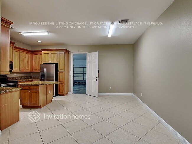 Building Photo - 716 NW 83rd Pl