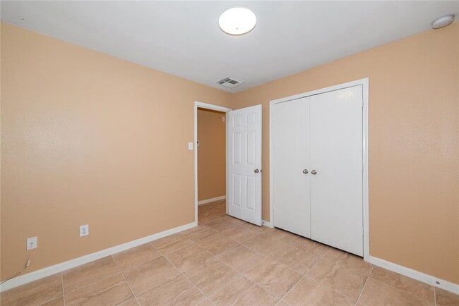 Building Photo - 21219 Misty Brook Bend Ln