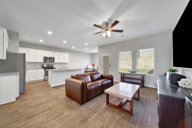 Building Photo - 13854 Rock Island Trl
