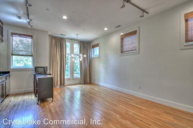 Building Photo - 2 br, 2 bath House - 1205 Paris Ave #204
