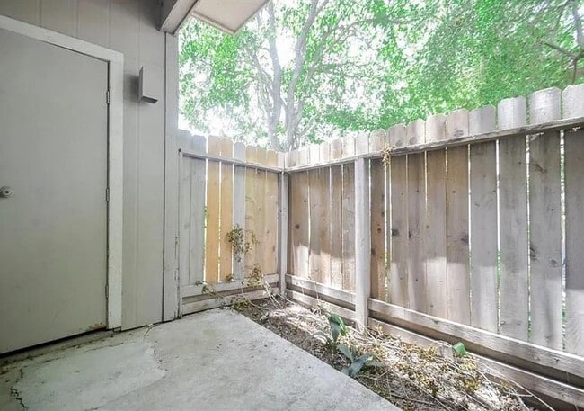 Building Photo - 7950 N Stadium Dr