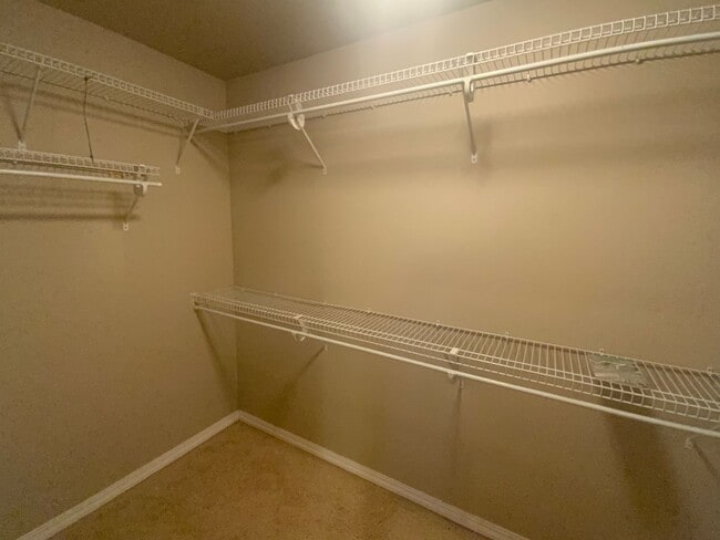 Building Photo - Beautiful Spanaway Home! Apply Today