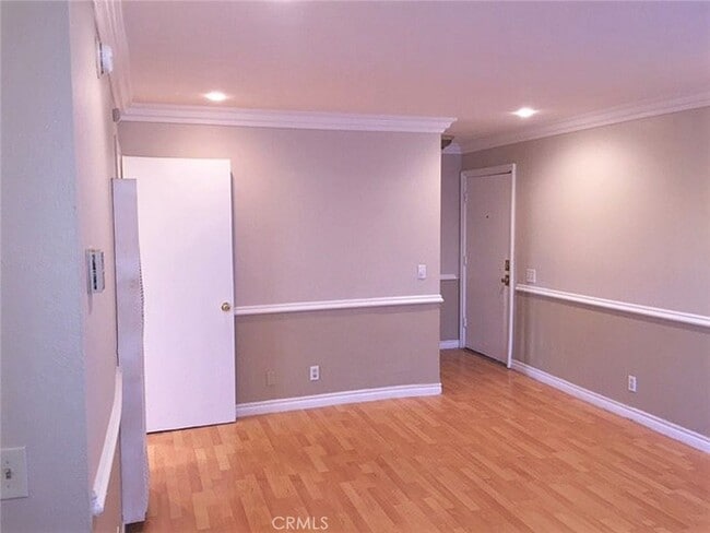 Building Photo - 11722 Saticoy St