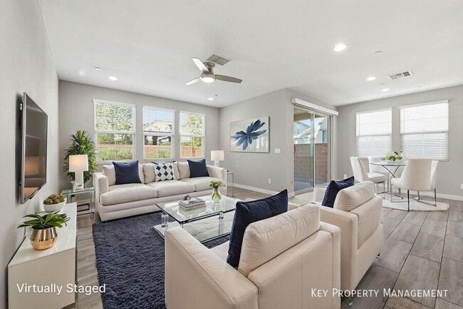 Building Photo - 5 Lilla Rosa St