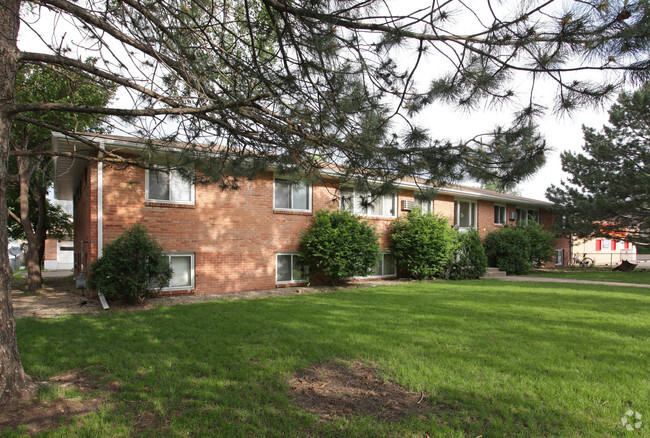 Primary Photo - Cedar Avenue Properties