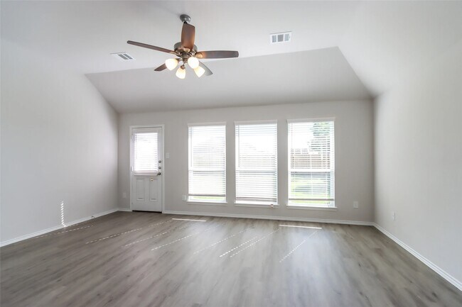Building Photo - 21602 Lexor Dr