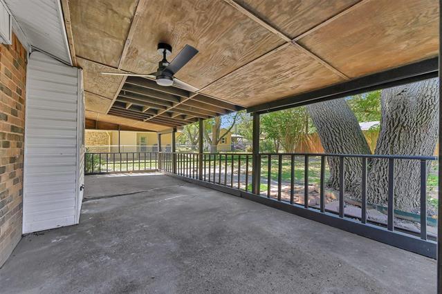 Building Photo - 746 Hillside Dr