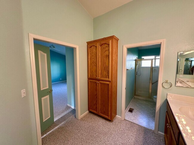 Building Photo - 2 Bedroom 2 bathroom House in Morgan Ranch