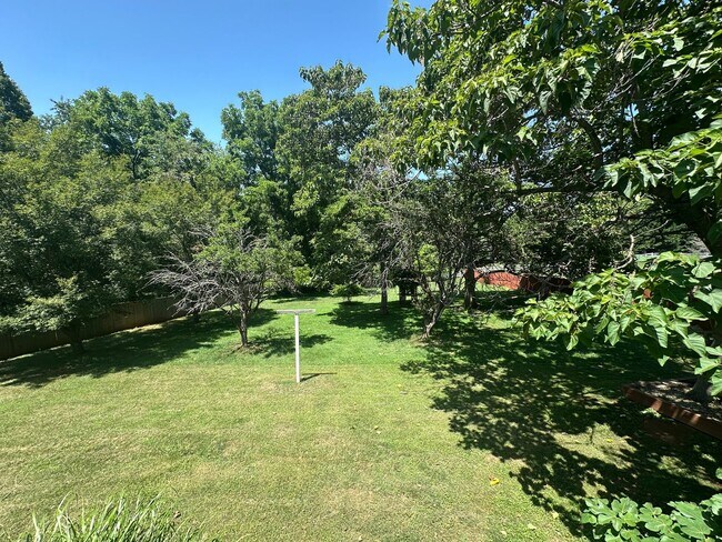 Building Photo - One Story Ranch with Unfinished Basement