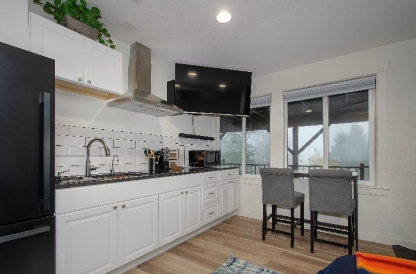 Building Photo - 645 SW 83rd Ave
