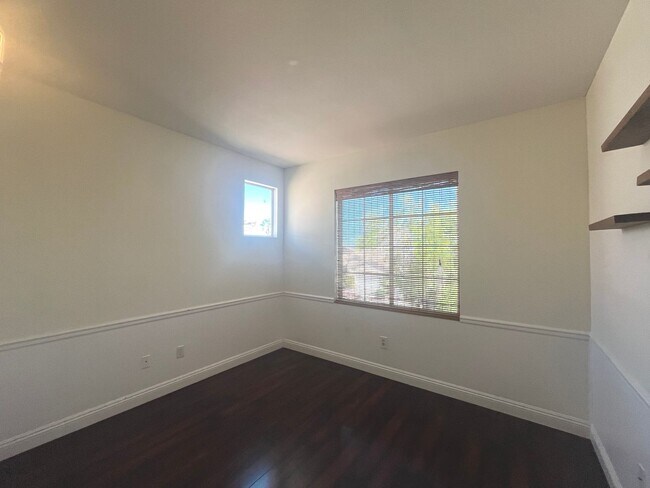 Building Photo - Discover this Gem w/sparkling pool & spa!