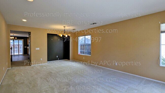 Building Photo - 2439 N Cameo Ct
