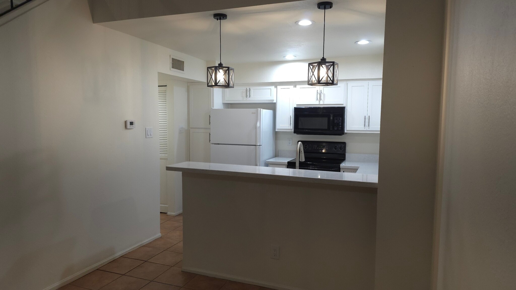 Kitchen - 1717 E Union Hills Dr