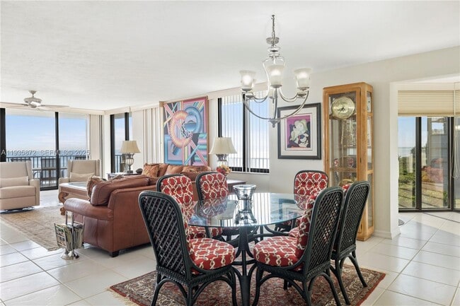 Building Photo - 4000 N Hwy A1A