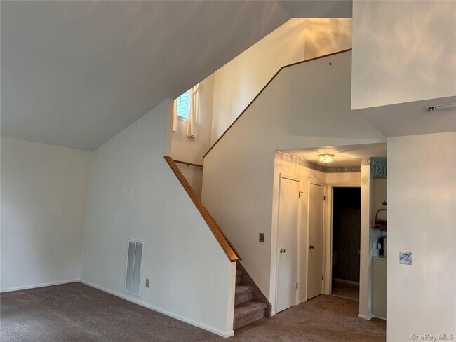 Building Photo - 24 Olde Wagon Rd