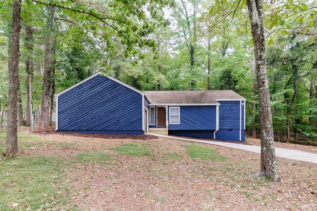 Building Photo - Updated Home in Ansley Park!