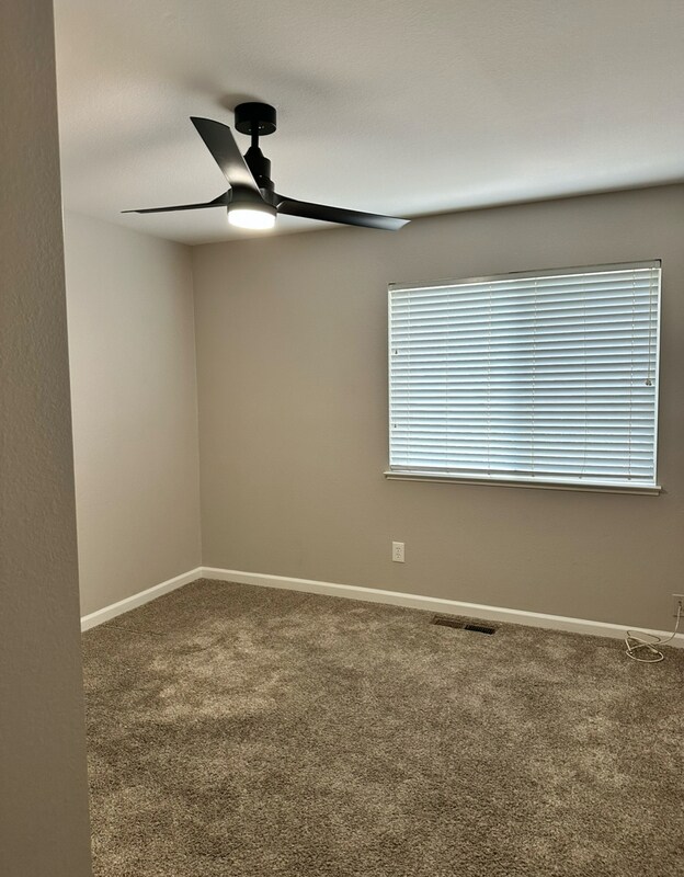 Building Photo - 3309 Colonial Ct