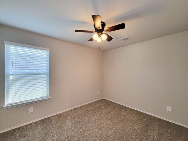 Building Photo - The price is right and the location is even better! Take a look TODAY at this like-new, 3/2, open...